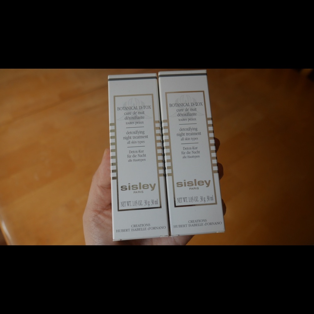 2 Sisley Botanical D-Tom night treatment